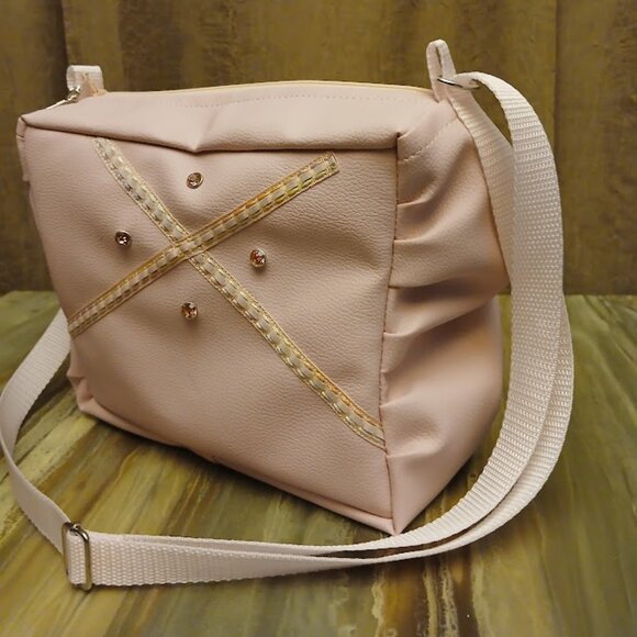 New Travel Sling Crossbody bag Pink Pebbled faux leather Peach rhinestone trim - Picture 7 of 12